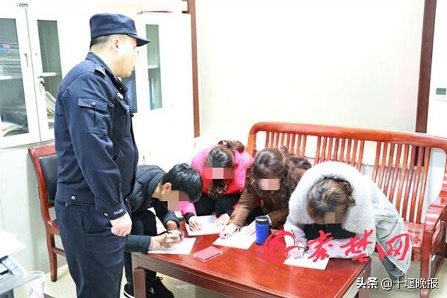 给大家爆料一下微信小程序麻将到底有没有挂-哔哩哔哩 