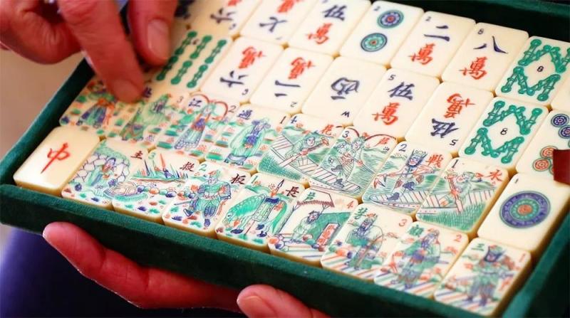 盘点十款！兴动爱摩罗麻将挂(怎么提手拿好牌)