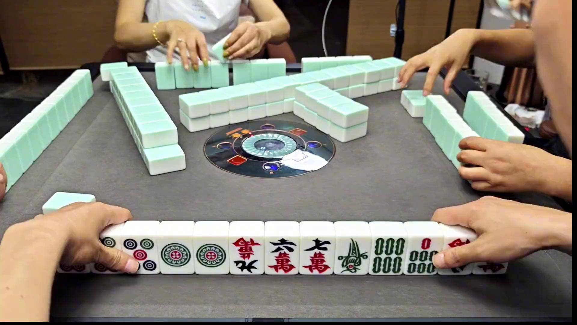 必看盘点揭秘！川南天天麻将其实是有挂的(怎么抓到好牌)